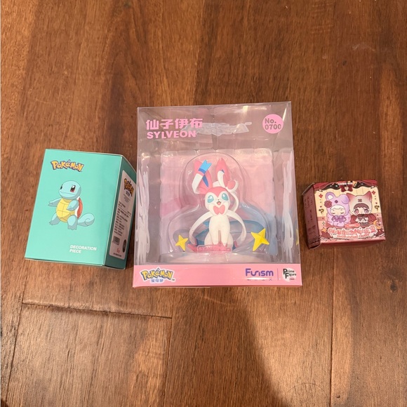 Sylveon Figure Pokémon and Animal Castle night series bundle
